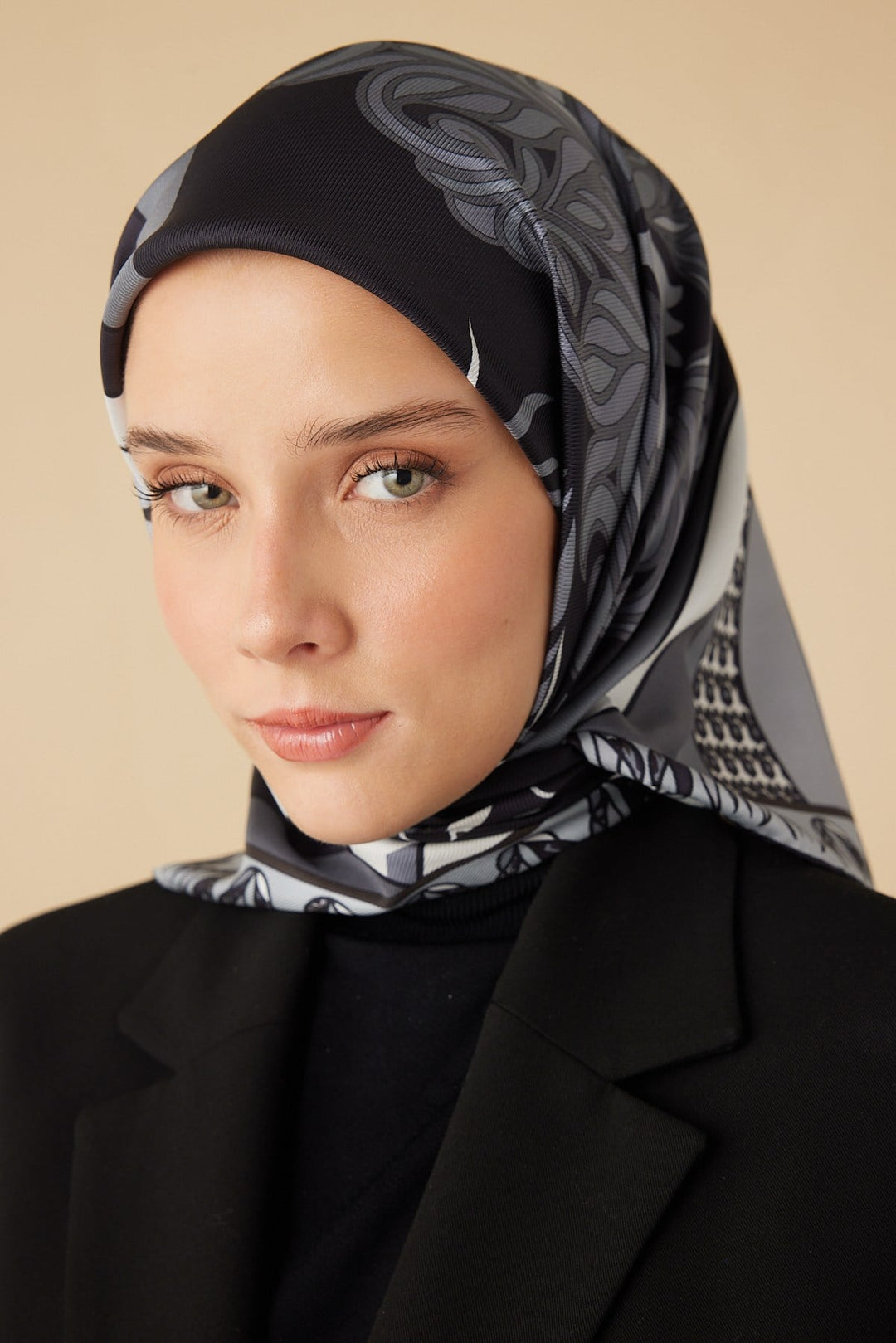 VERDA MULBERRY İPEK EŞARP 90*90 CM - GRİ - Görsel 7