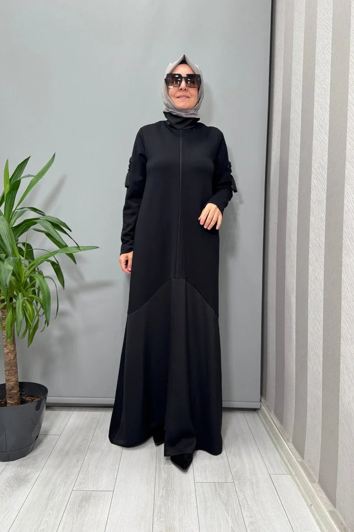 Mascara Dik Yaka Kollar Aksesuarlı Elbise Siyah 56MK 5101