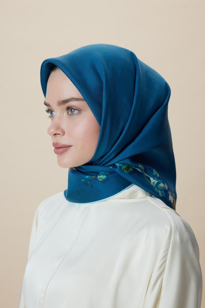 NEVA ÇİFT TARAFLI TİVİL İPEK EŞARP 90*90 CM - LACİVERT MAVİ - Görsel 6