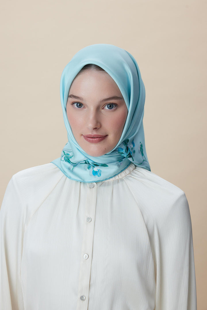 NEVA ÇİFT TARAFLI TİVİL İPEK EŞARP 90*90 CM - AÇIK MAVİ - Görsel 2