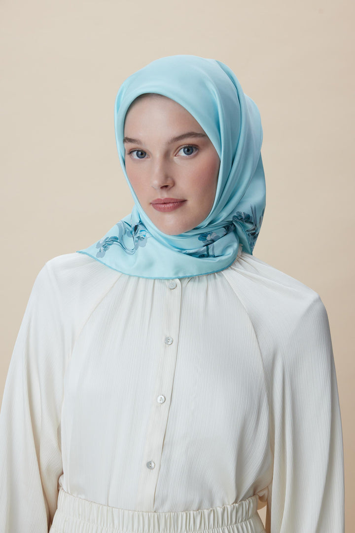 NEVA ÇİFT TARAFLI TİVİL İPEK EŞARP 90*90 CM - AÇIK MAVİ - Görsel 4