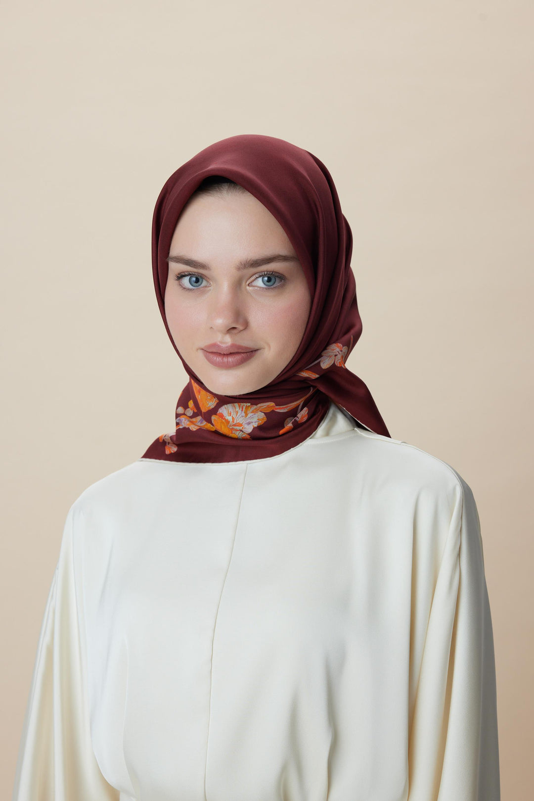 NEVA ÇİFT TARAFLI TİVİL İPEK EŞARP 90*90 CM - BORDO KAHVERENGİ - Görsel 4