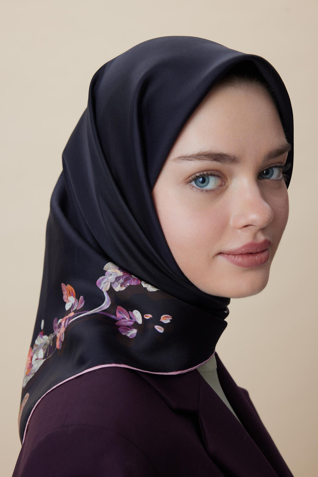 NEVA ÇİFT TARAFLI TİVİL İPEK EŞARP 90*90 CM - MOR - Görsel 1