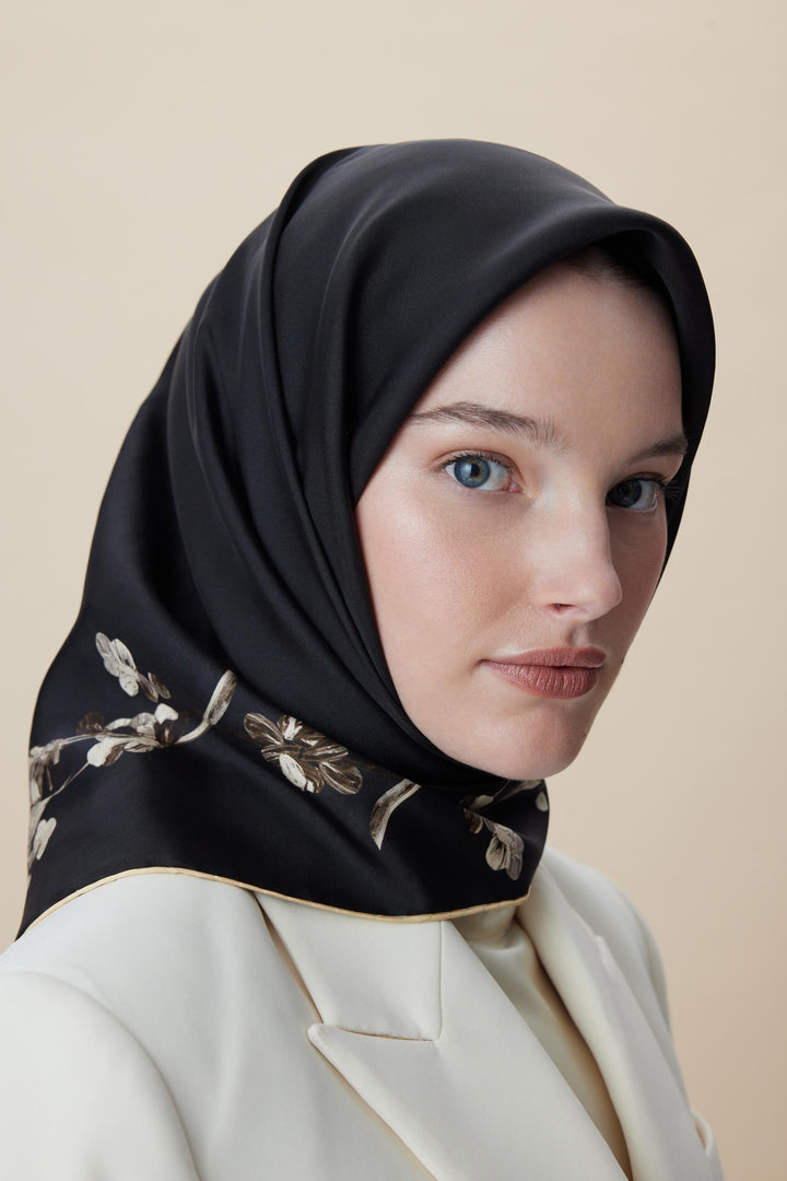 NEVA ÇİFT TARAFLI TİVİL İPEK EŞARP 90*90 CM - SİYAH - Görsel 17