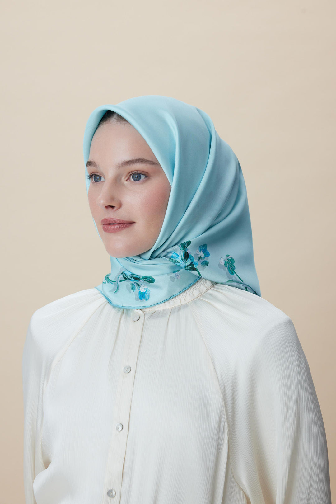 NEVA ÇİFT TARAFLI TİVİL İPEK EŞARP 90*90 CM - AÇIK MAVİ - Görsel 11