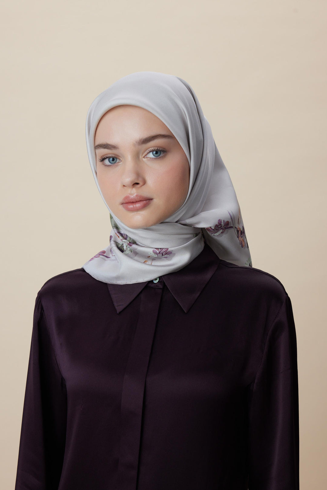 NEVA ÇİFT TARAFLI TİVİL İPEK EŞARP 90*90 CM - KREM PUDRA PEMBE - Görsel 10