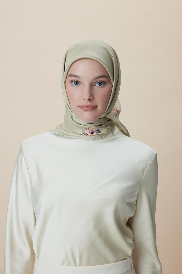 NEVA ÇİFT TARAFLI TİVİL İPEK EŞARP 90*90 CM - KREM - Görsel 4