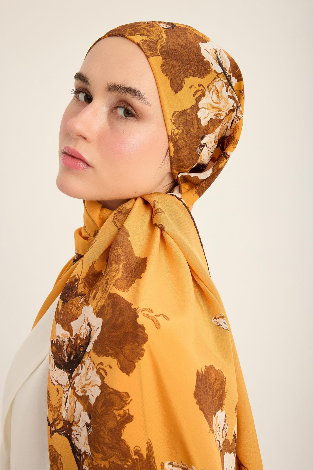 Maisa NEVBAHAR KREP İPEK ŞAL 70*190 CM - SAFRAN