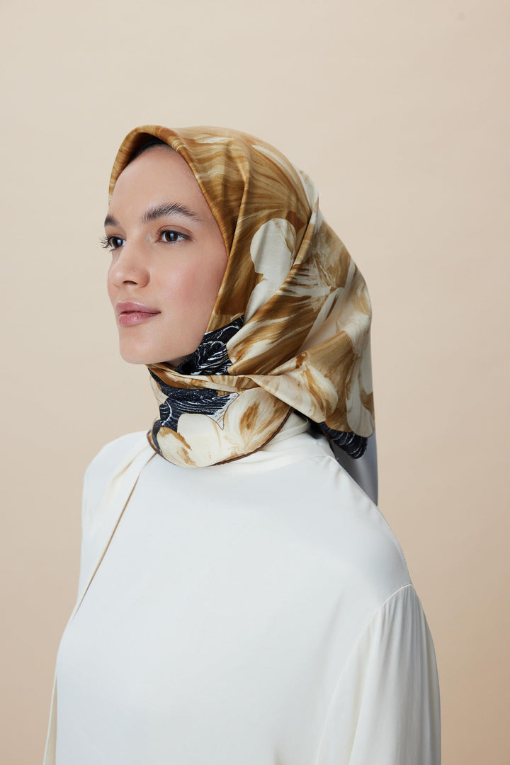 NÜVE TİVİL İPEK EŞARP 90*90 CM - GOLD - Görsel 5