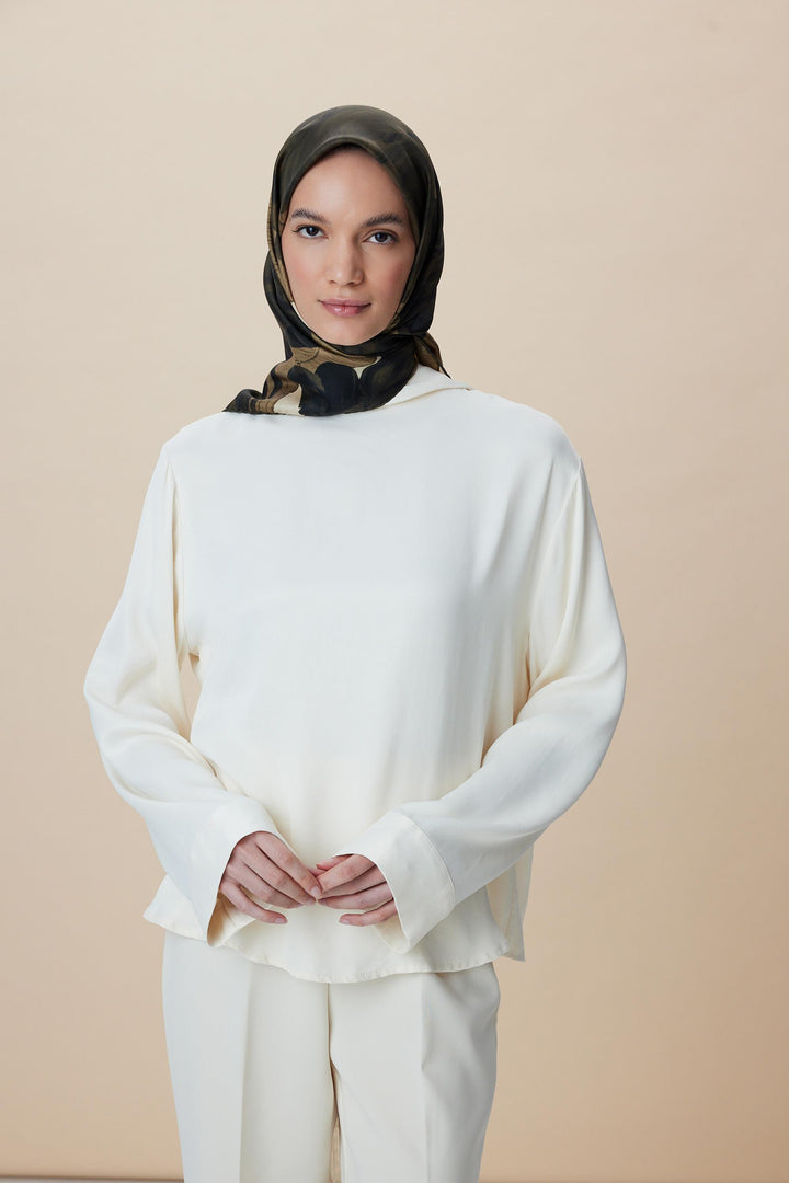 NÜVE TİVİL İPEK EŞARP 90*90 CM - HAKİ - Görsel 2