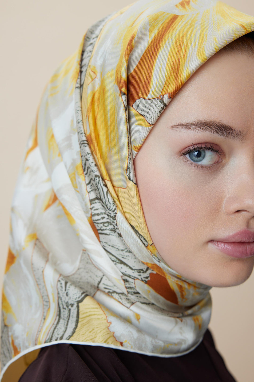 NÜVE TİVİL İPEK EŞARP 90*90 CM - SARI - Görsel 6