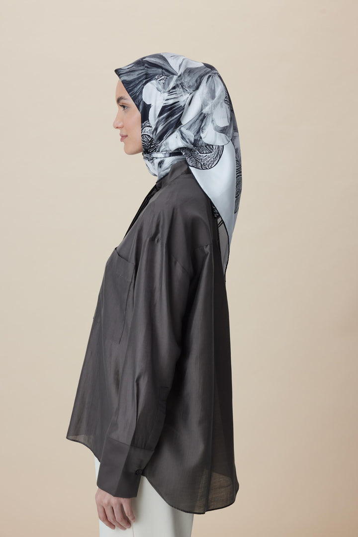 NÜVE TİVİL İPEK EŞARP 90*90 CM - SİYAH - Görsel 3