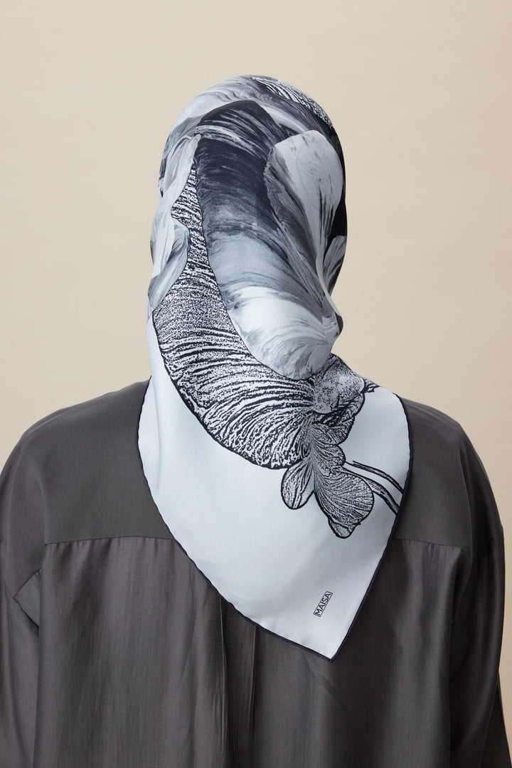 NÜVE TİVİL İPEK EŞARP 90*90 CM - SİYAH - Görsel 6
