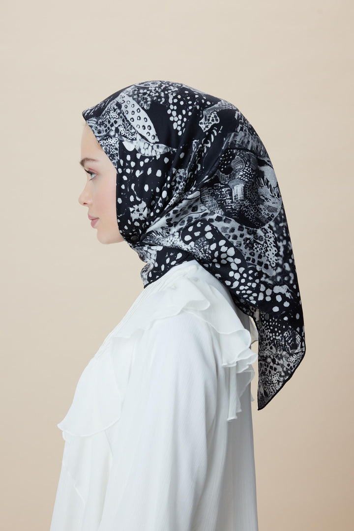 RENGİN TİVİL İPEK EŞARP 90*90 CM - SİYAH - Görsel 4