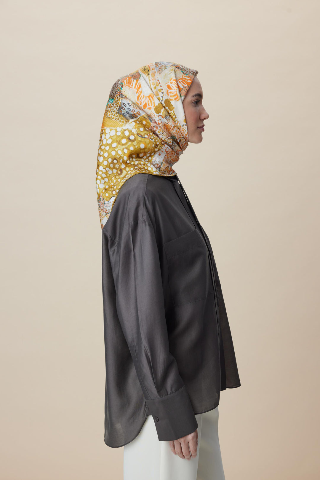 RENGİN TİVİL İPEK EŞARP 90*90 CM - YAĞ YEŞİLİ - Görsel 3