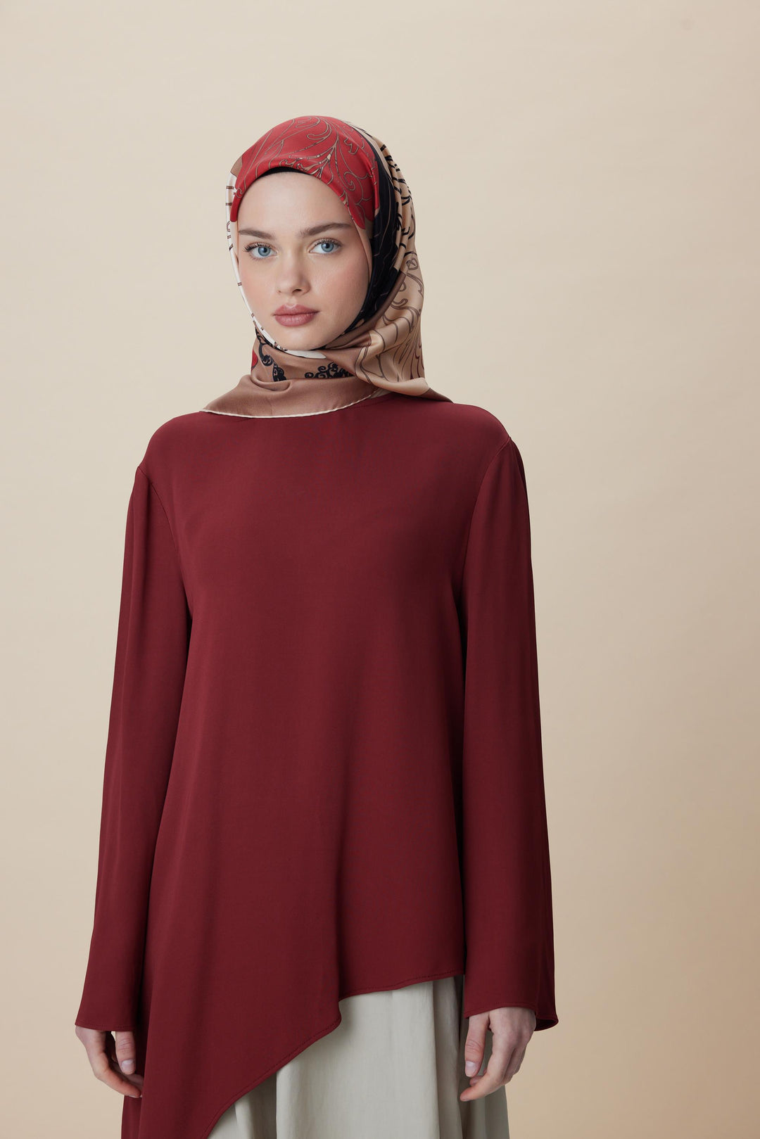 SAFİ TİVİL İPEK EŞARP 90*90 CM - CAMEL - Görsel 10