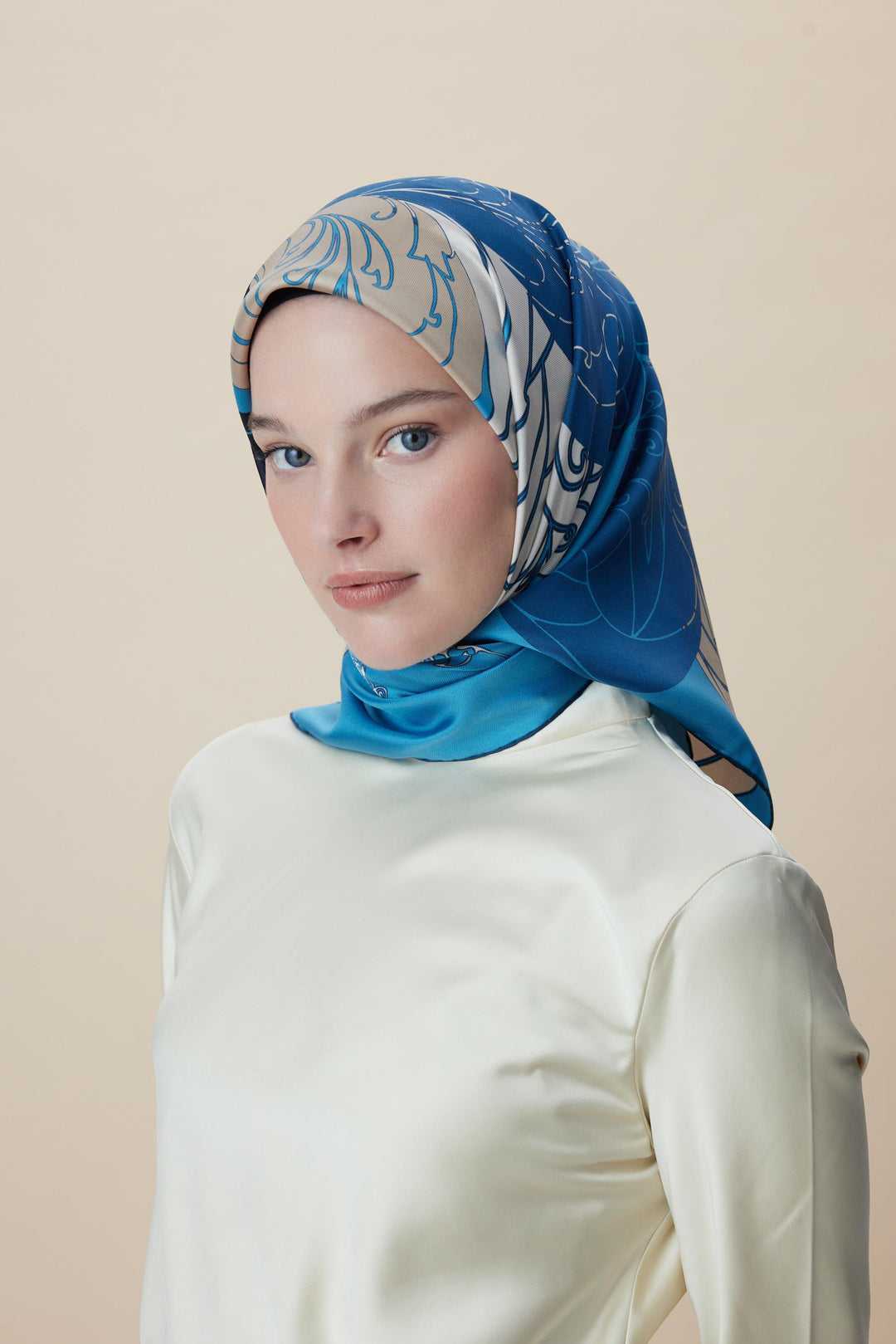SAFİ TİVİL İPEK EŞARP 90*90 CM - MAVİ - Görsel 5