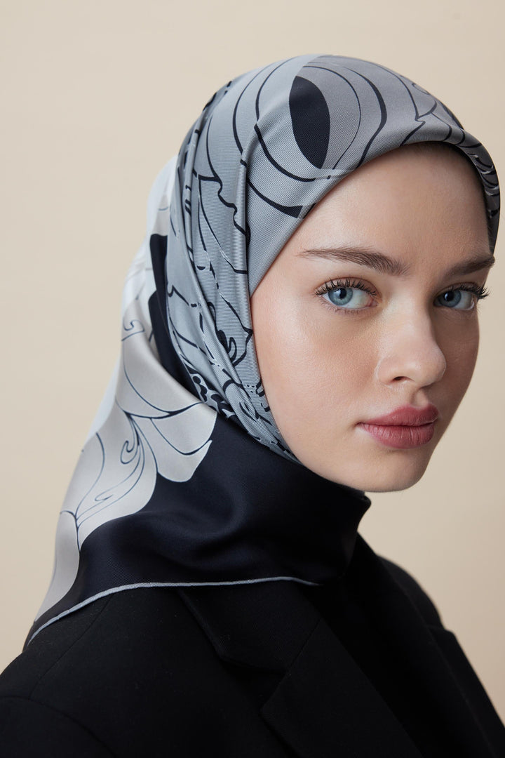 SAFİ - SİYAH
