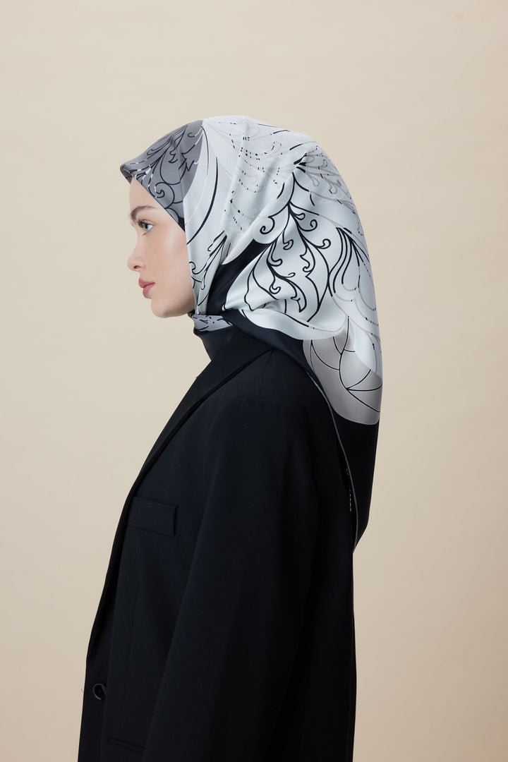SAFİ TİVİL İPEK EŞARP 90*90 CM - SİYAH - Görsel 3