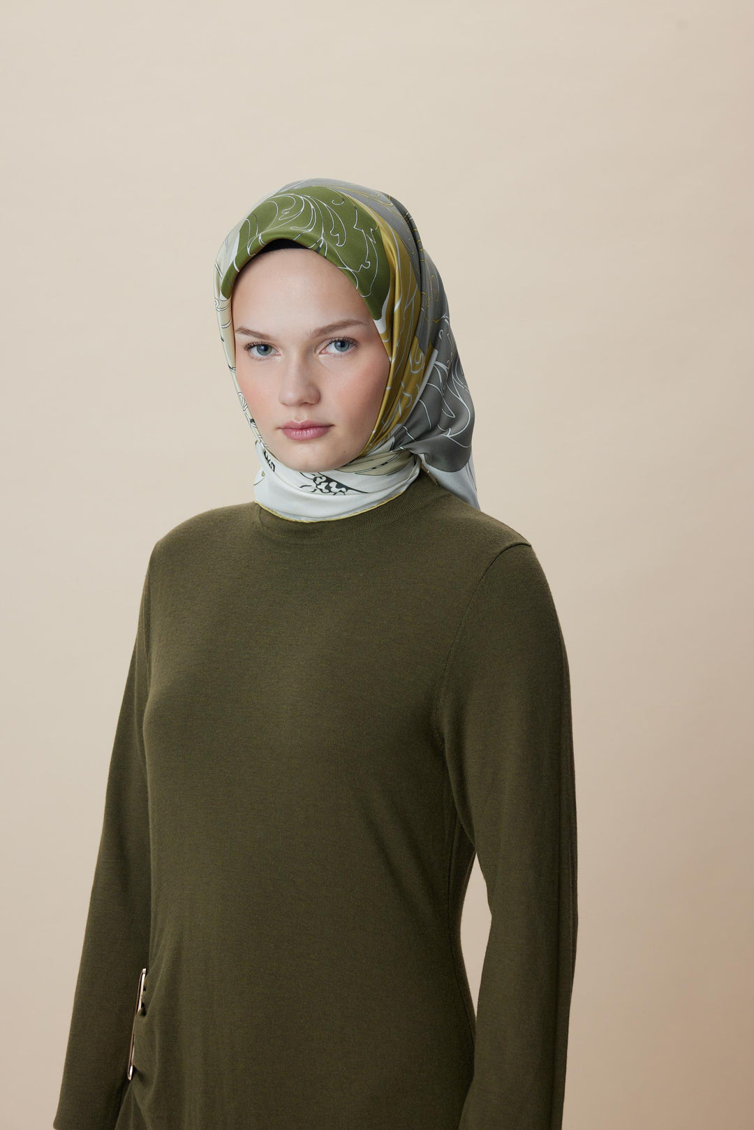 SAFİ TİVİL İPEK EŞARP 90*90 CM - YEŞİL - Görsel 9