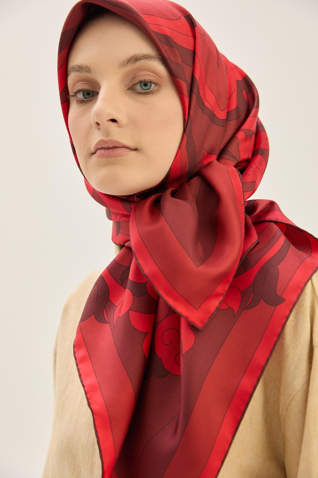 Maisa SARA TİVİL İPEK EŞARP 90*90 CM - KIRMIZI