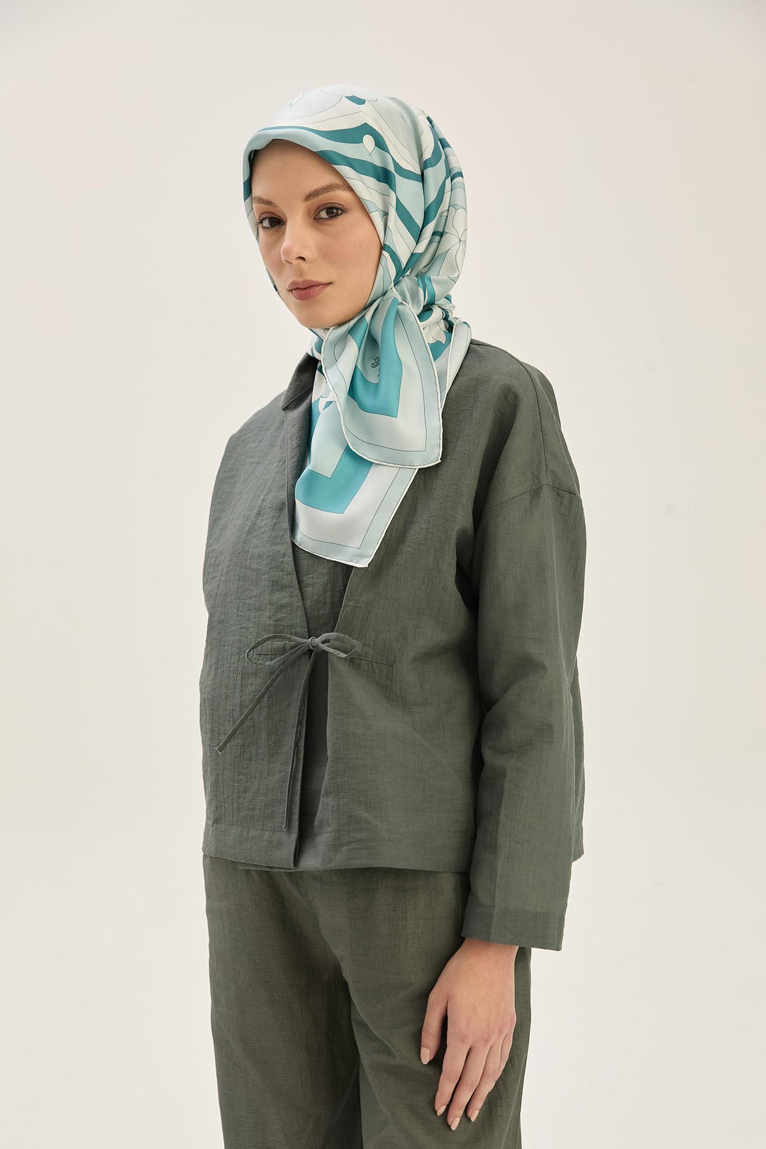 Maisa SARA TİVİL İPEK EŞARP 90*90 CM - PETROL MAVİ