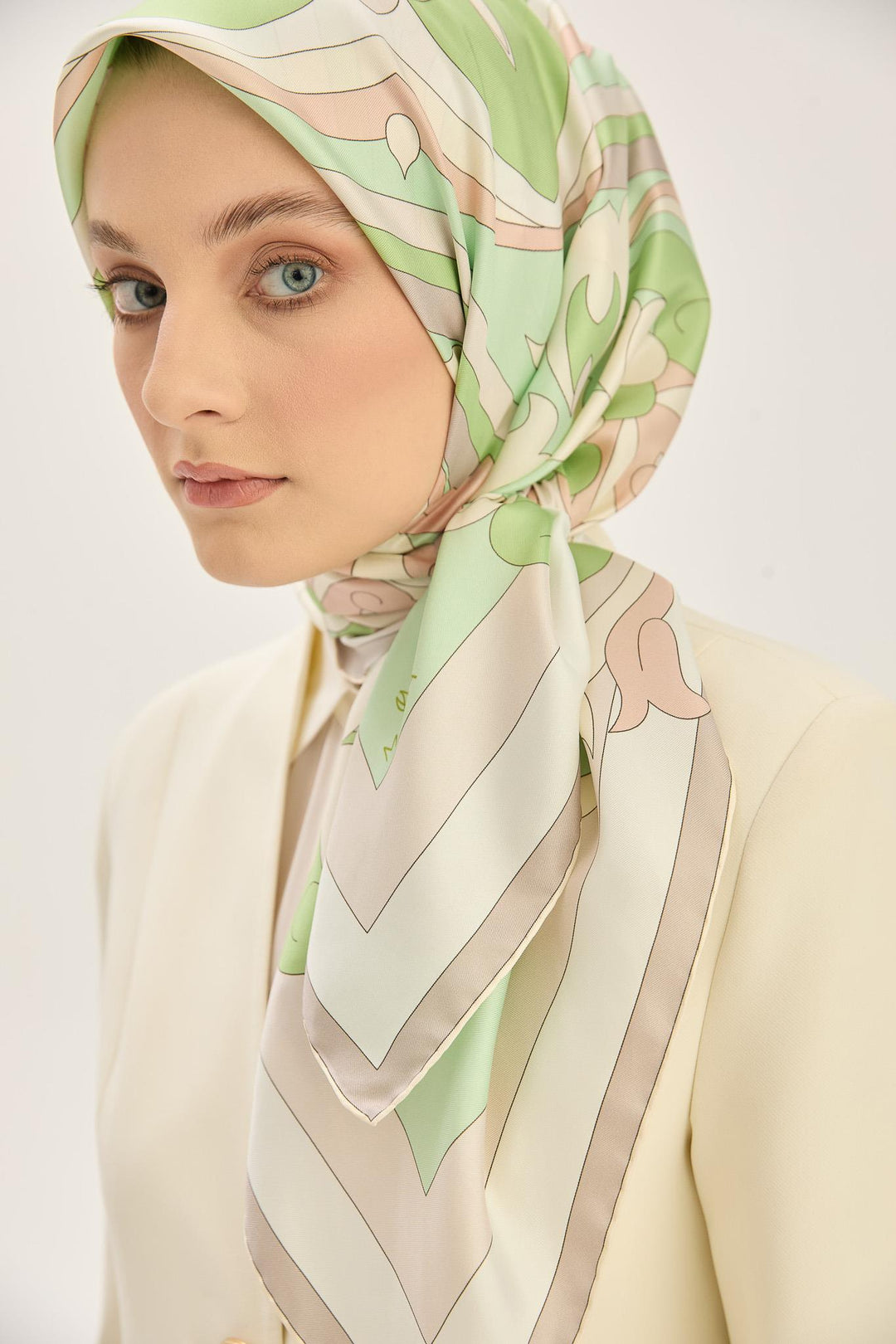 Maisa SARA TİVİL İPEK EŞARP 90*90 CM - YEŞİL