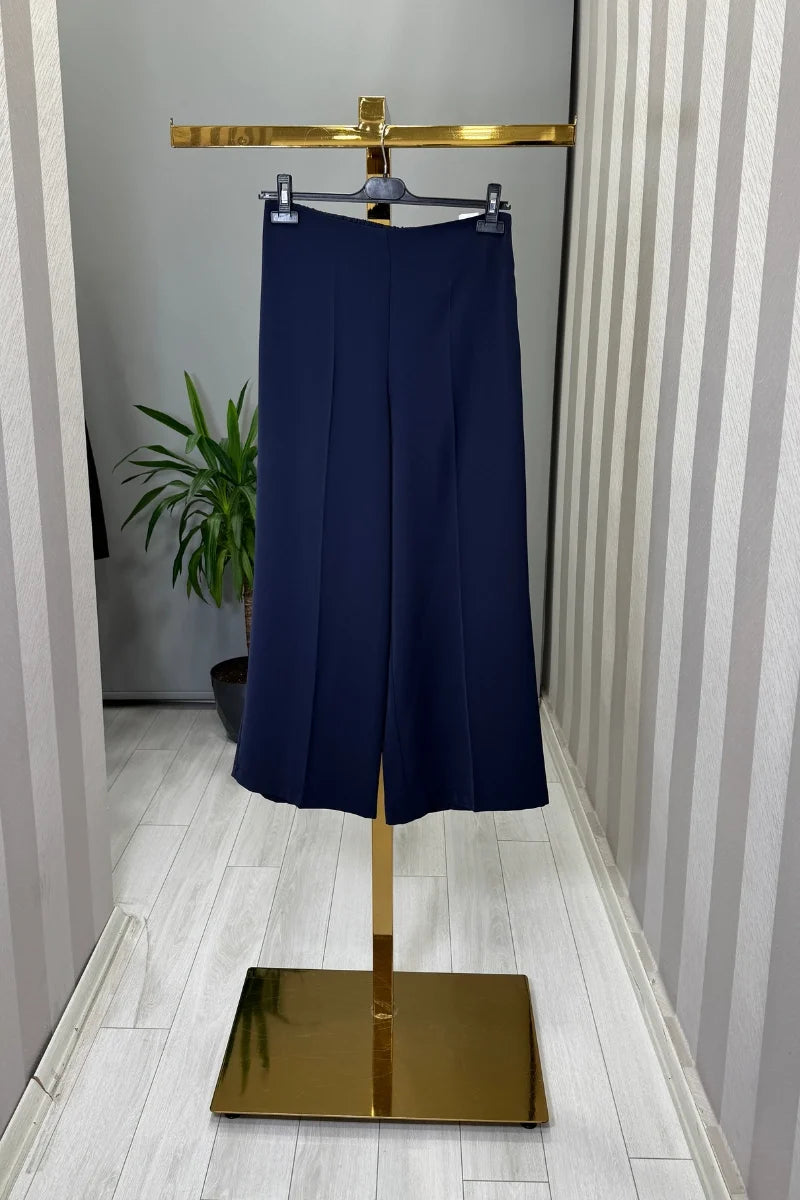 Sentez Arkası Lastikli Kısa Geniş Paça Pantolon 5386 - Lacivert - Görsel 1 #renk_lacivert