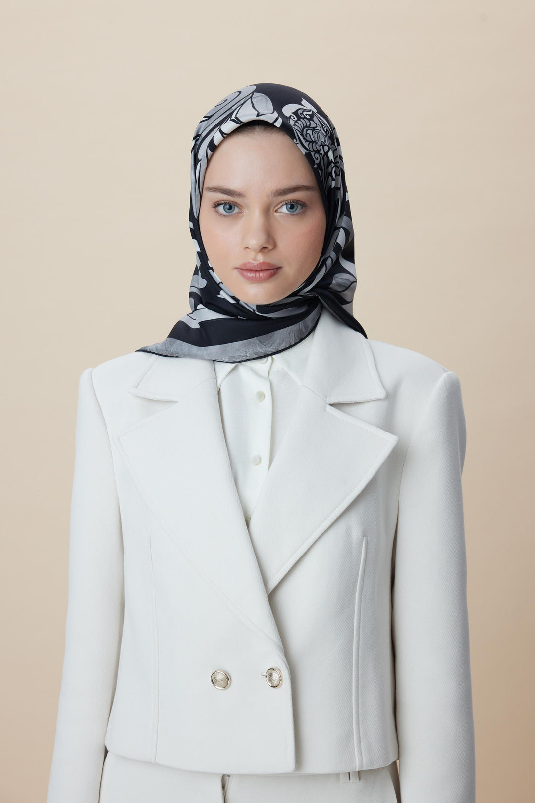 SERA TİVİL İPEK EŞARP 90*90 CM - SİYAH - Görsel 5