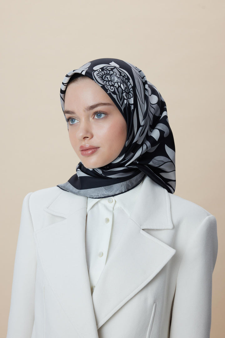 SERA TİVİL İPEK EŞARP 90*90 CM - SİYAH - Görsel 6