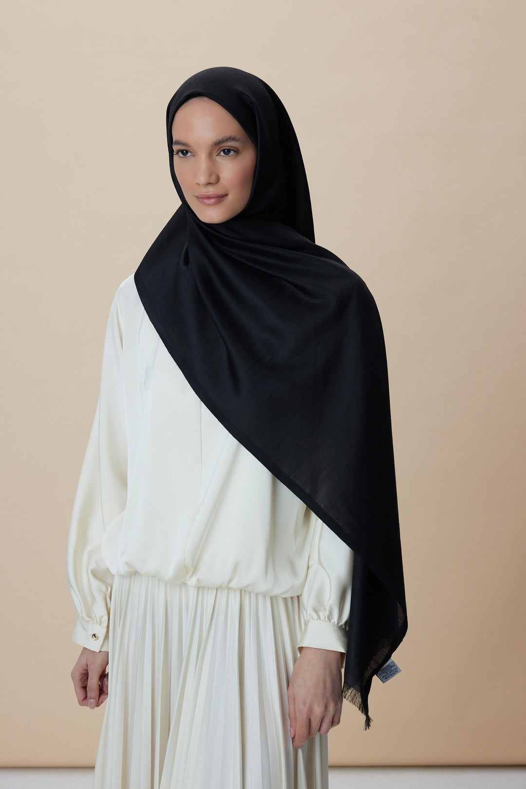 Maisa Sırma Yün İpek Jakarlı Şal 70x200 CM - Siyah - Görsel 2 