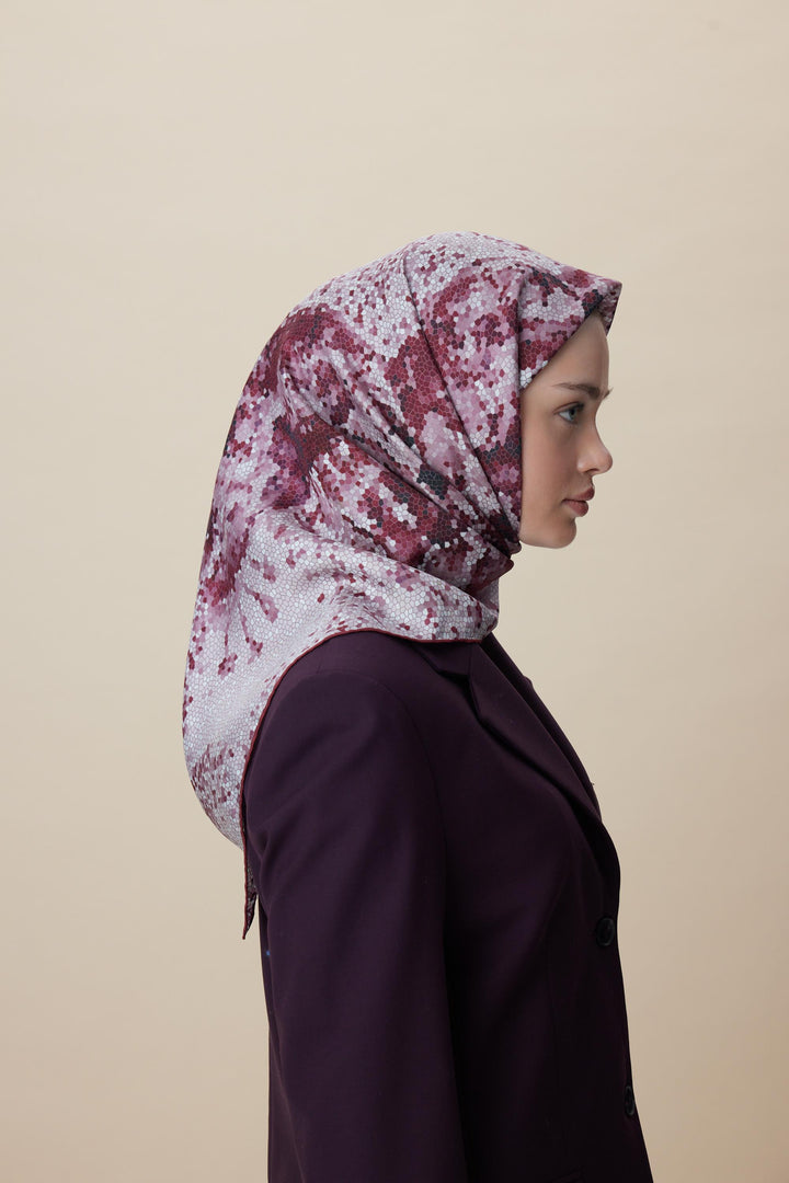 SU MASALI ÇİFT TARAFLI TİVİL İPEK EŞARP 90*90 CM - GÜL KURUSU - Görsel 7