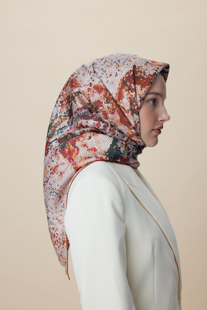 SU MASALI ÇİFT TARAFLI TİVİL İPEK EŞARP 90*90 CM - YAVRUAĞZI - Görsel 13