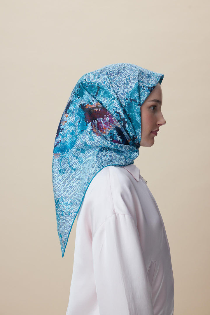 SU MASALI ÇİFT TARAFLI TİVİL İPEK EŞARP 90*90 CM - MAVİ - Görsel 6
