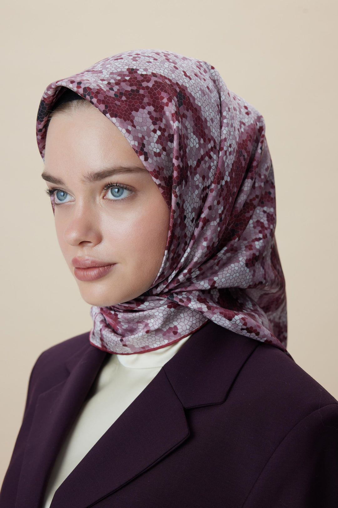 SU MASALI ÇİFT TARAFLI TİVİL İPEK EŞARP 90*90 CM - GÜL KURUSU - Görsel 9