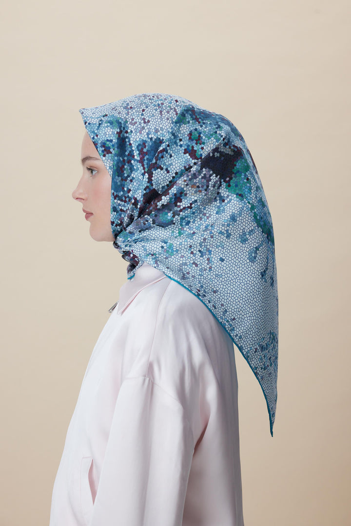 SU MASALI ÇİFT TARAFLI TİVİL İPEK EŞARP 90*90 CM - MAVİ - Görsel 13