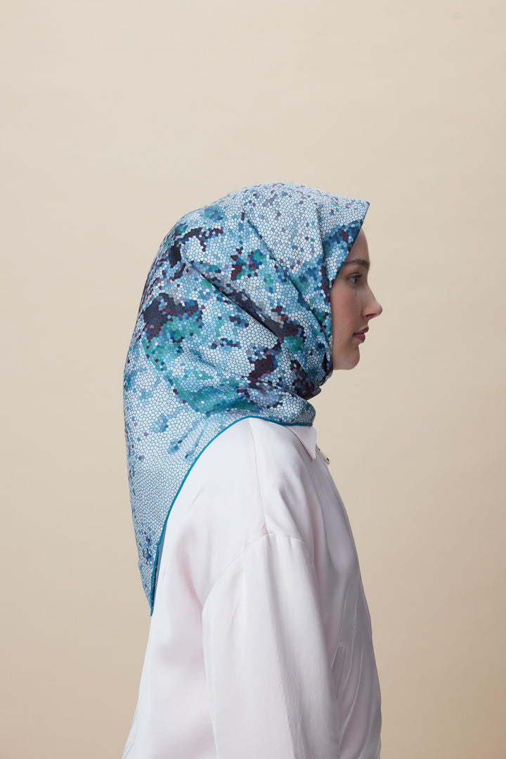SU MASALI ÇİFT TARAFLI TİVİL İPEK EŞARP 90*90 CM - MAVİ - Görsel 2