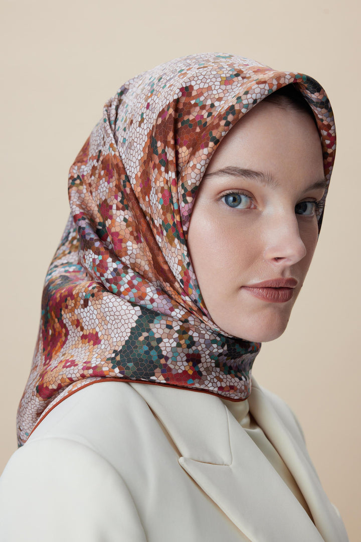 SU MASALI ÇİFT TARAFLI TİVİL İPEK EŞARP 90*90 CM - YAVRUAĞZI - Görsel 14