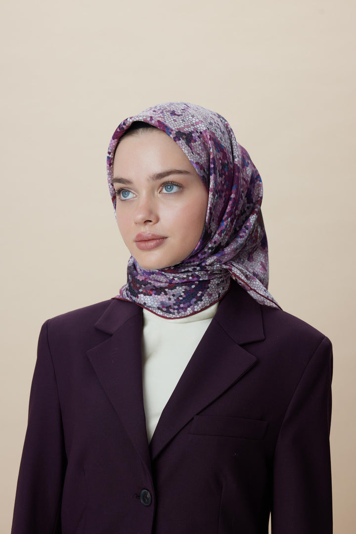 SU MASALI ÇİFT TARAFLI TİVİL İPEK EŞARP 90*90 CM - GÜL KURUSU - Görsel 12