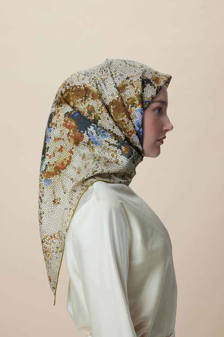 SU MASALI ÇİFT TARAFLI TİVİL İPEK EŞARP 90*90 CM - SARI - Görsel 2