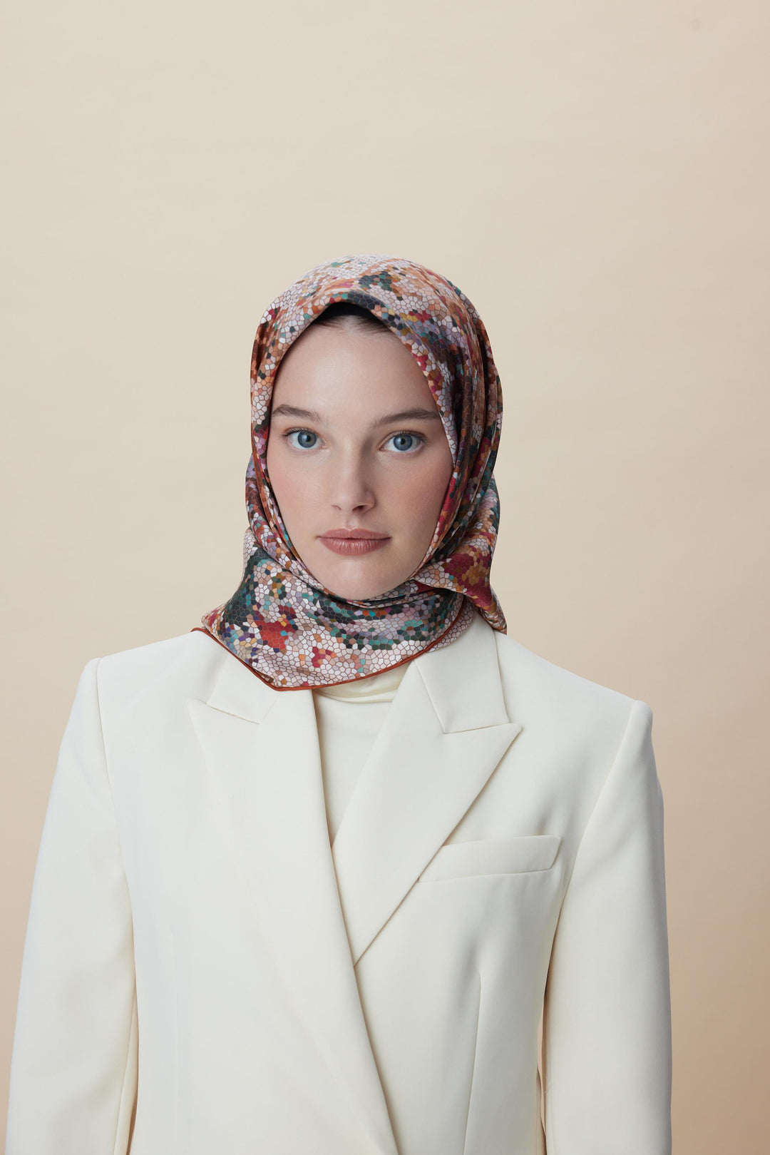 SU MASALI ÇİFT TARAFLI TİVİL İPEK EŞARP 90*90 CM - YAVRUAĞZI - Görsel 10