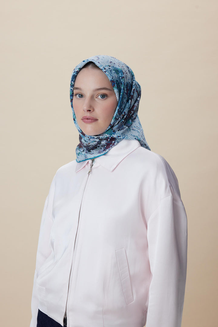 SU MASALI ÇİFT TARAFLI TİVİL İPEK EŞARP 90*90 CM - MAVİ - Görsel 11