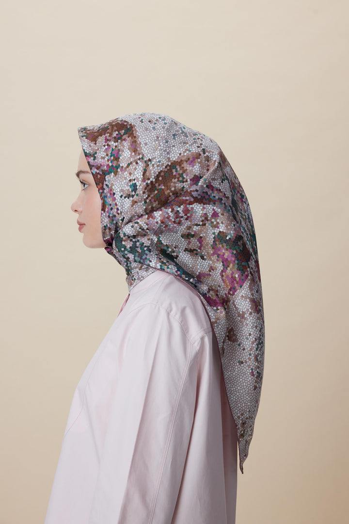SU MASALI ÇİFT TARAFLI TİVİL İPEK EŞARP 90*90 CM - PUDRA PEMBE - Görsel 7