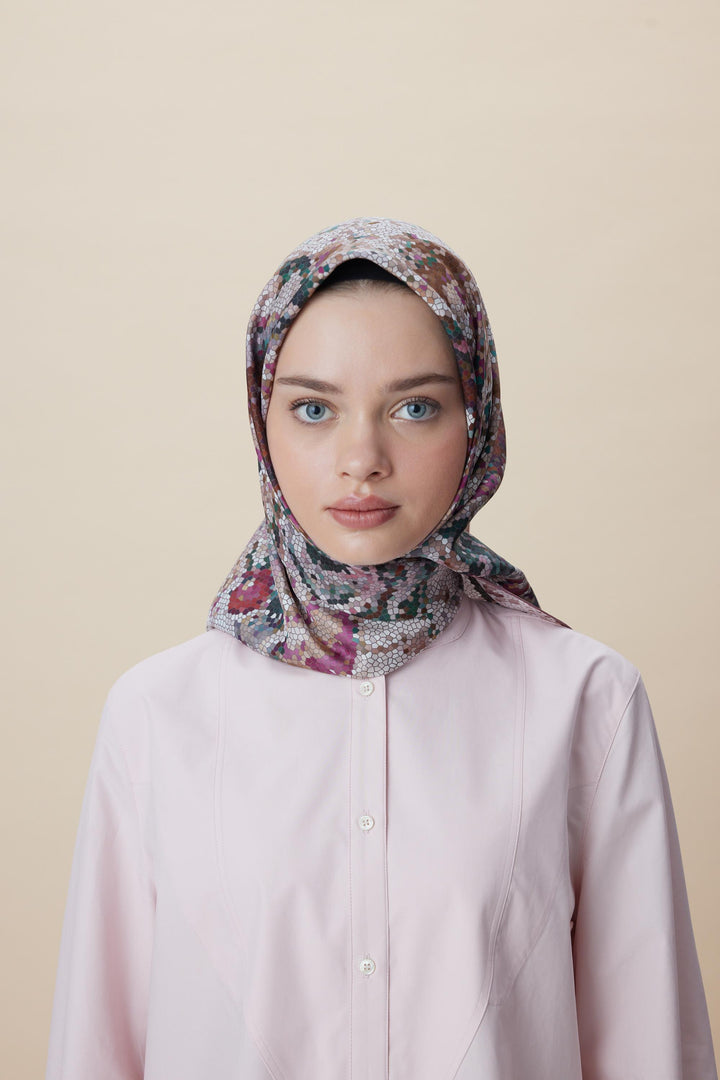 SU MASALI ÇİFT TARAFLI TİVİL İPEK EŞARP 90*90 CM - PUDRA PEMBE - Görsel 4