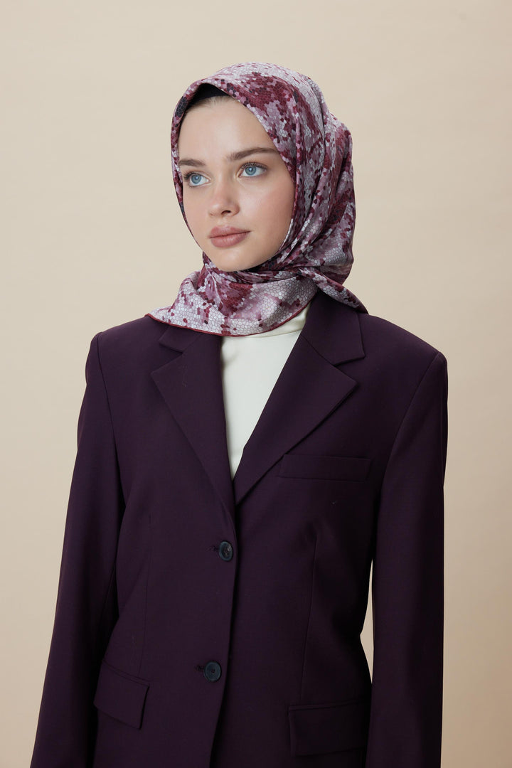 SU MASALI ÇİFT TARAFLI TİVİL İPEK EŞARP 90*90 CM - GÜL KURUSU - Görsel 5
