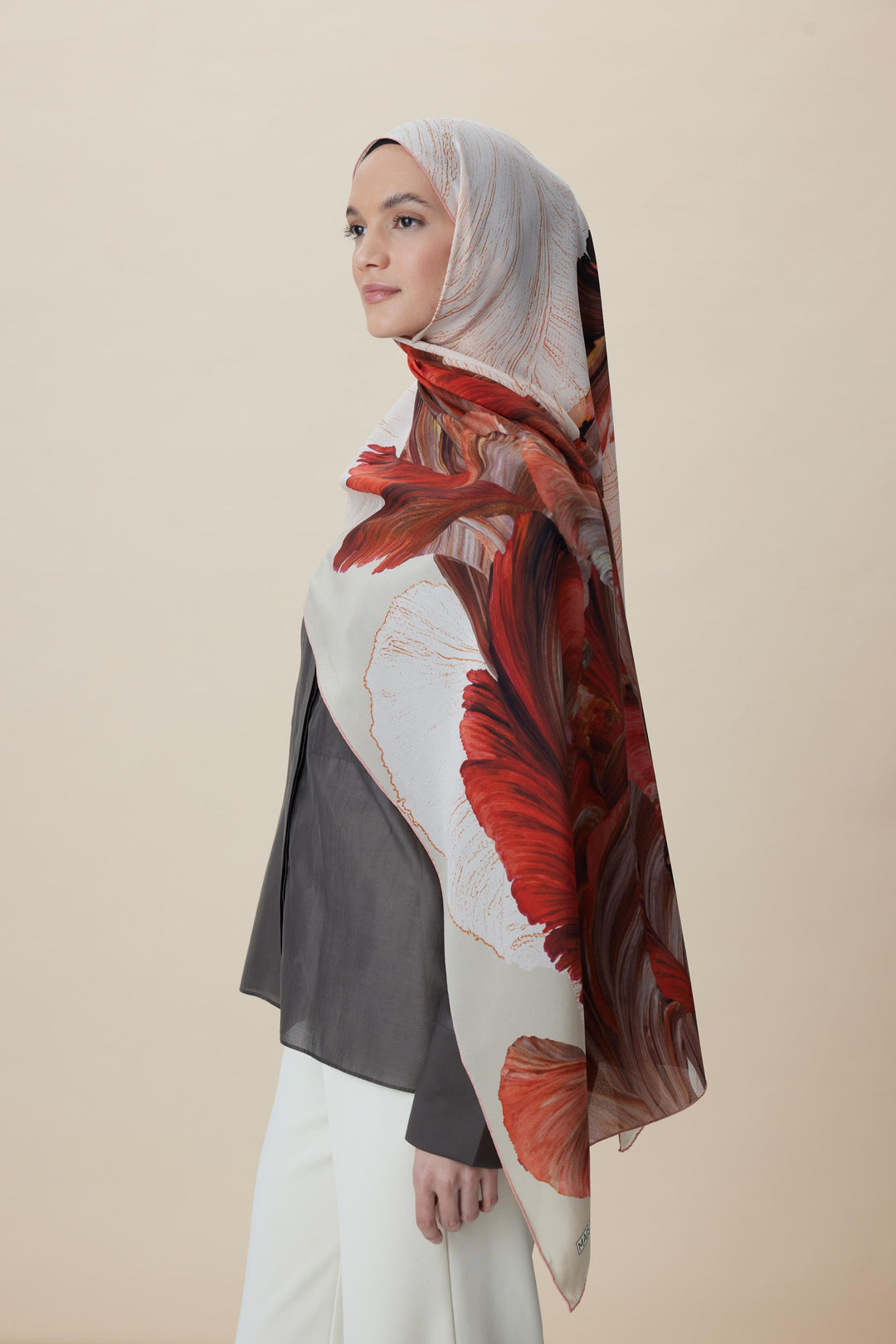 Maisa YAKAMOZ KREP İPEK ŞAL 70*190 CM - NAR ÇİÇEĞİ