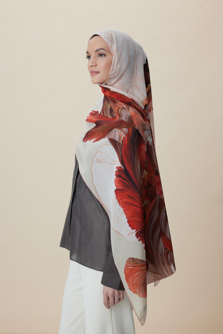 Maisa YAKAMOZ KREP İPEK ŞAL 70*190 CM - NAR ÇİÇEĞİ