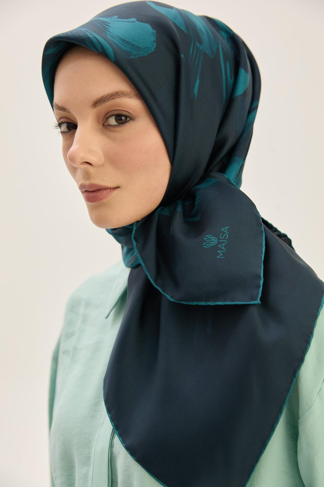 Maisa ZER TİVİL İPEK EŞARP 90*90 CM - LACİVERT