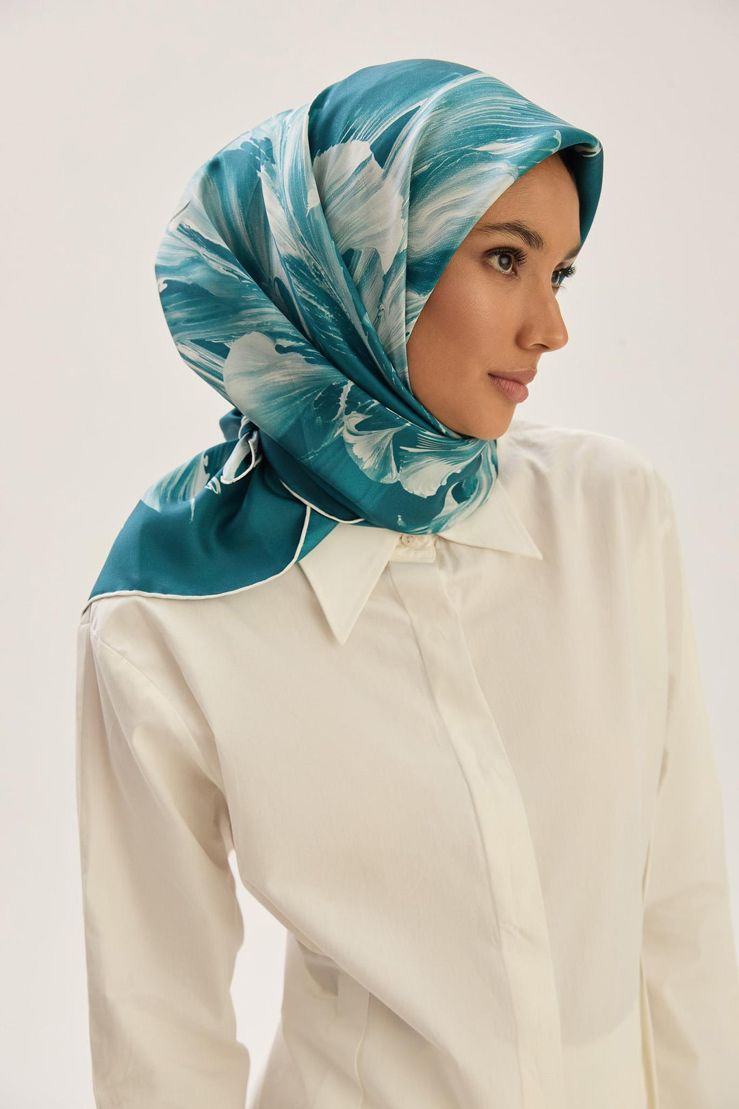 Maisa ZER TİVİL İPEK EŞARP 90*90 CM - PETROL MAVİ
