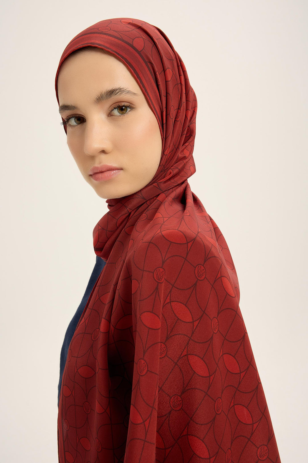 Maisa ZERRE KREP İPEK ŞAL 70*190 CM - KIRMIZI